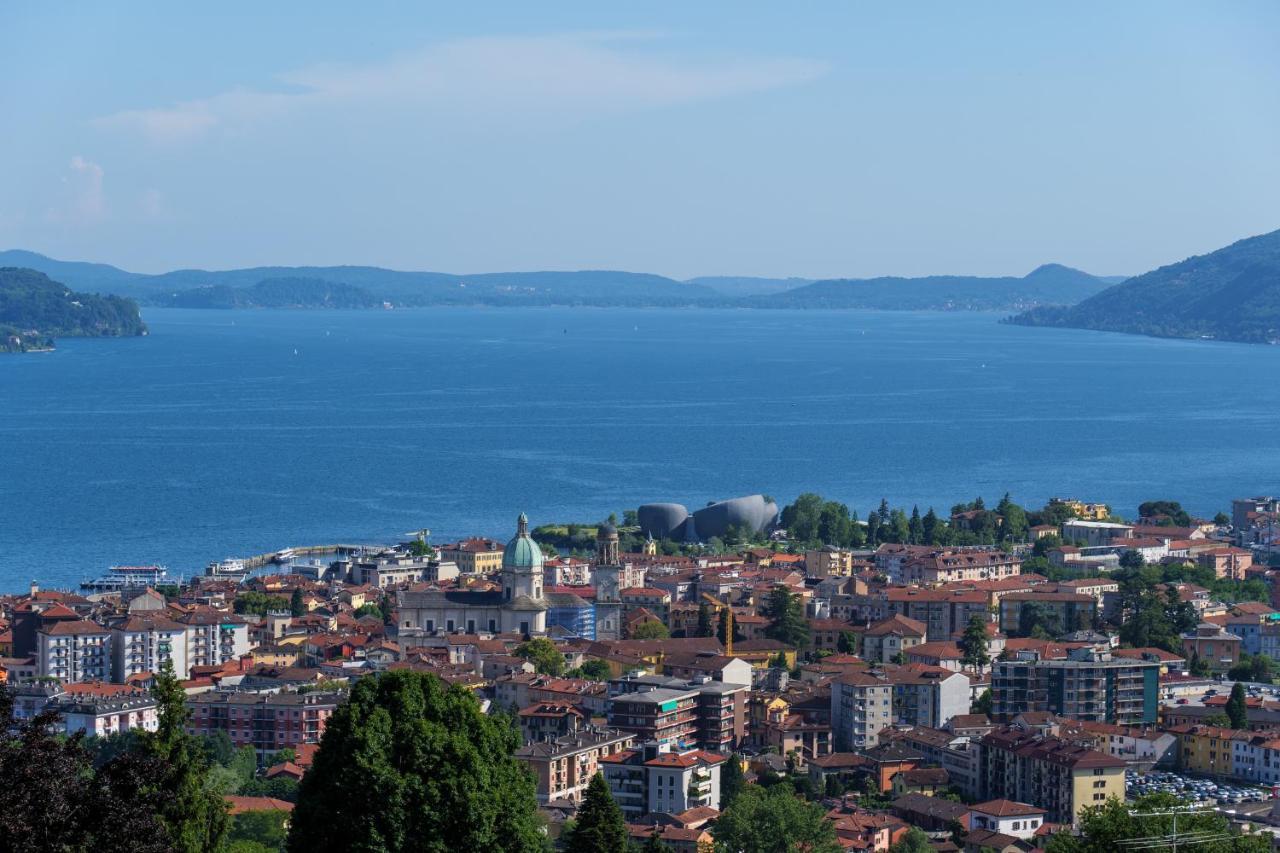 Panoramic'S Loft Apartment Verbania Exterior photo